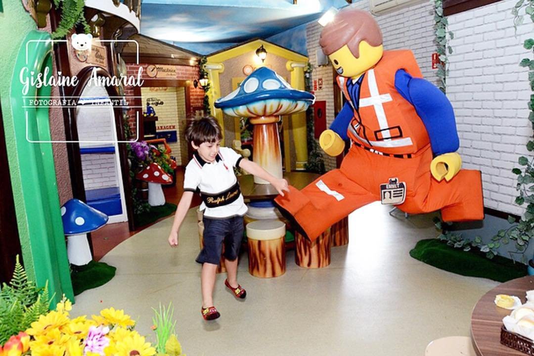 personagem pra festa infantil LEGO Lego Movie